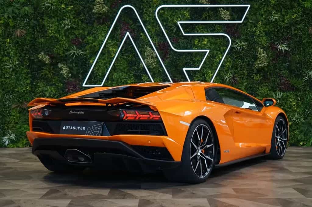 Lamborghini Aventador S*SENSONUM*KAMERA*LIFT*308.182€ NETTO 09/2018-photo-4