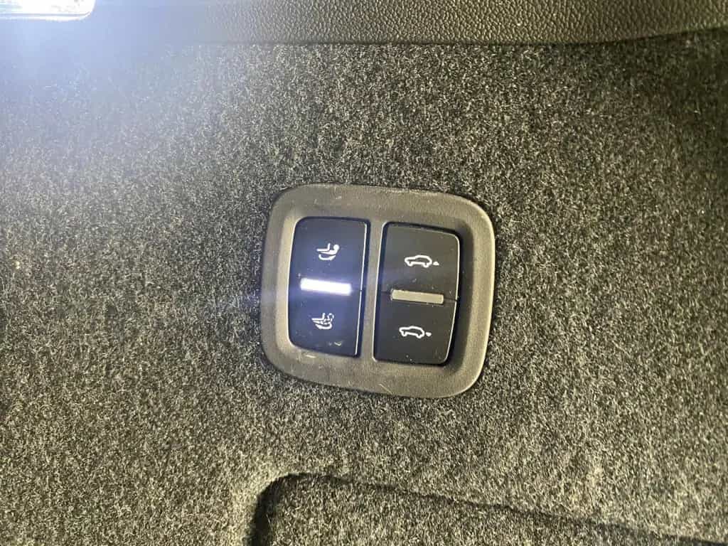 Porsche Cayenne | AHK | HD-Matrix LED | Luftfederung | 05/2024-photo-26