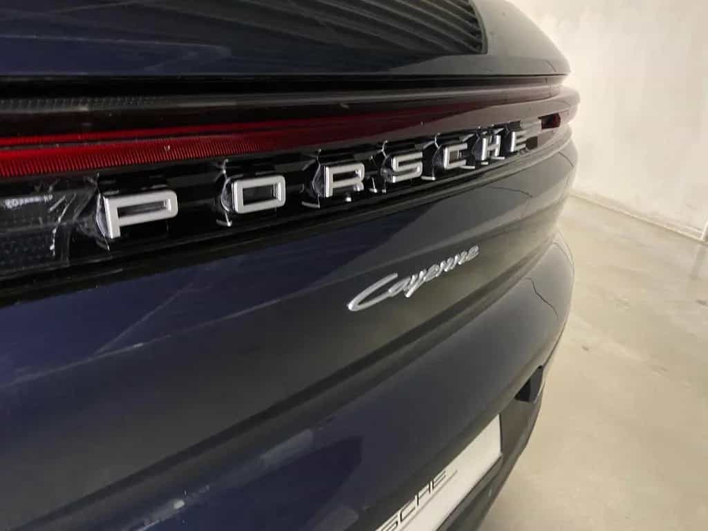 Porsche Cayenne | AHK | HD-Matrix LED | Luftfederung | 05/2024-photo-8