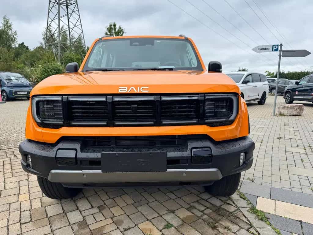 BAIC BJ40 2.0T 4WD 8 Gang AT Pano/Sitzhzg und Belüft. null-photo-1