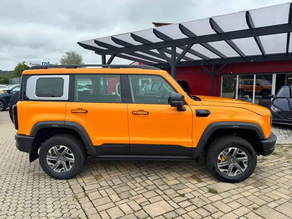 BAIC BJ40 2.0T 4WD 8 Gang AT Pano/Sitzhzg und Belüft. null-photo-4