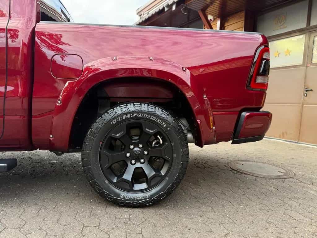 Dodge RAM 5.7*4X4*OFFROAD*LIFT*AHK*NAVI*GARANTIE*ABDECKUNG 12/2021-photo-29