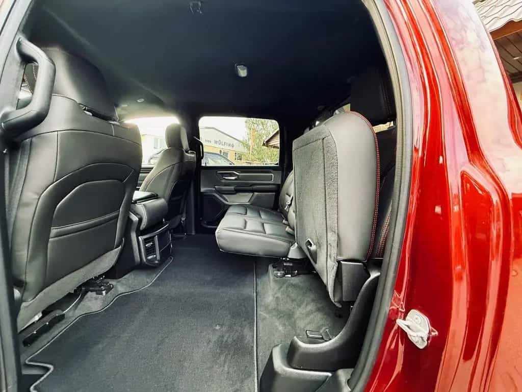 Dodge RAM 5.7*4X4*OFFROAD*LIFT*AHK*NAVI*GARANTIE*ABDECKUNG 12/2021-photo-37