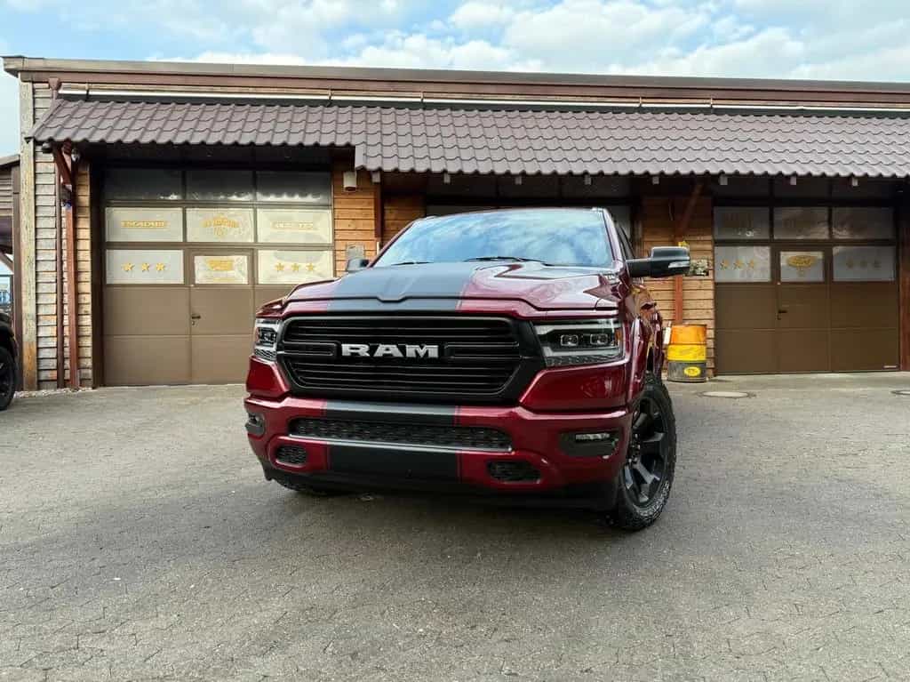 Dodge RAM 5.7*4X4*OFFROAD*LIFT*AHK*NAVI*GARANTIE*ABDECKUNG 12/2021-photo-4