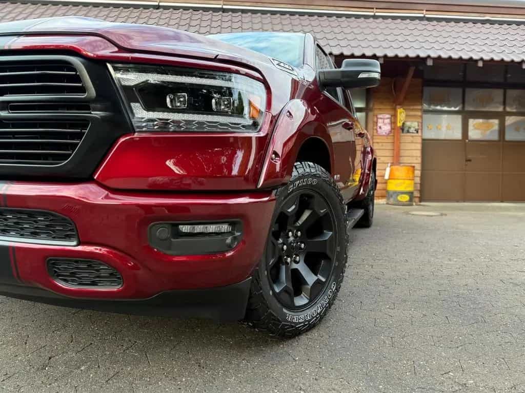 Dodge RAM 5.7*4X4*OFFROAD*LIFT*AHK*NAVI*GARANTIE*ABDECKUNG 12/2021-photo-5