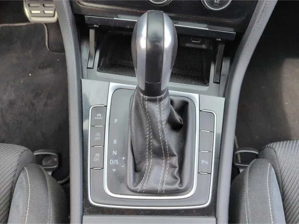 Volkswagen Golf Variant VII R 4Mot 2.0TSI*DSG LED ACC Navi 02/2020-photo-10