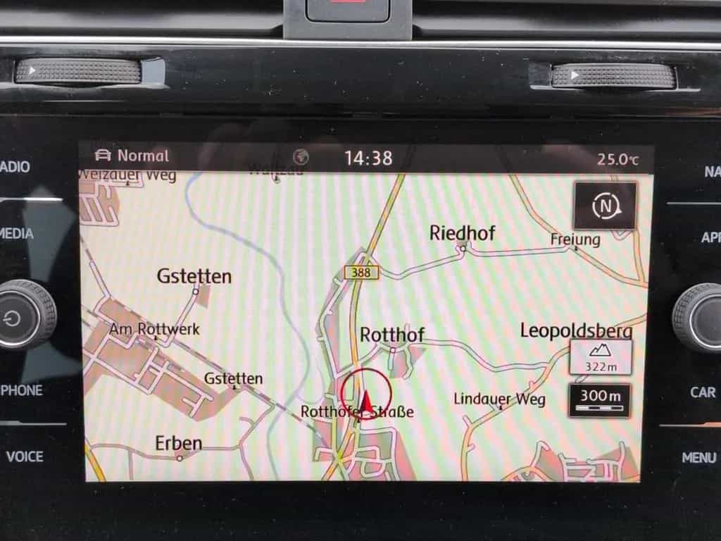 Volkswagen Golf Variant VII R 4Mot 2.0TSI*DSG LED ACC Navi 02/2020-photo-11