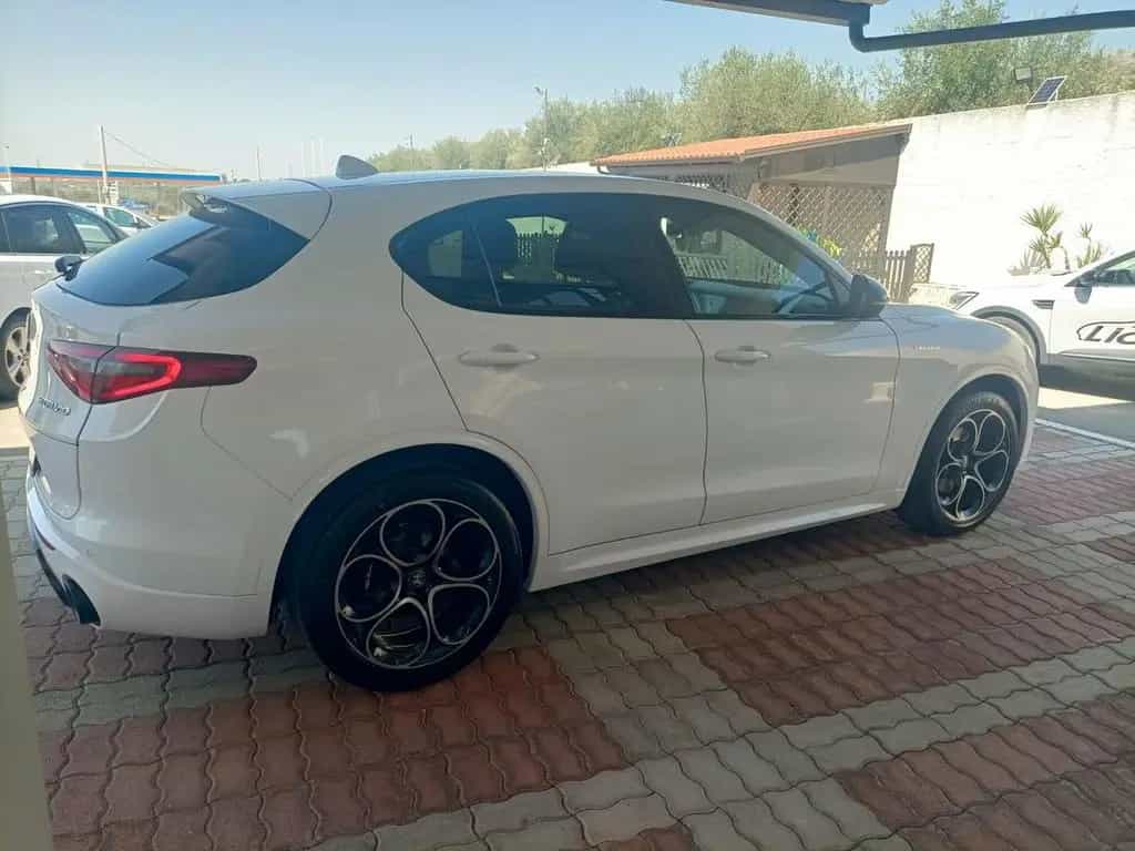 Alfa Romeo Stelvio 2.2 Turbodiesel 210 CV AT8 Q4 05/2022-photo-8