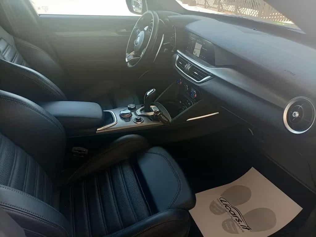 Alfa Romeo Stelvio 2.2 Turbodiesel 210 CV AT8 Q4 05/2022-photo-11