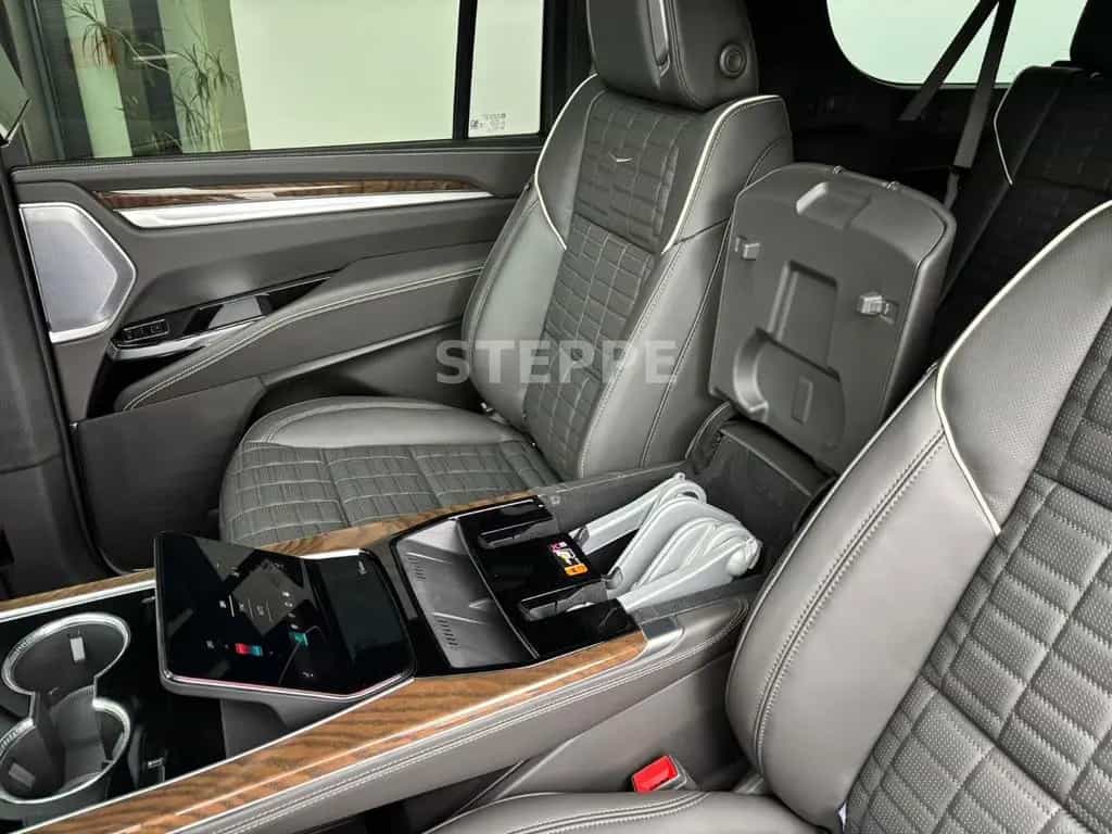 Cadillac Escalade FACELIFT MY26 6.2 V8 ESV Sport Platinum null-photo-10