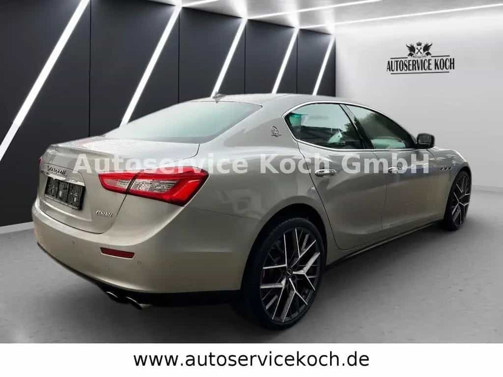 Maserati Ghibli V6 Diesel 275 CV 06/2015-photo-9