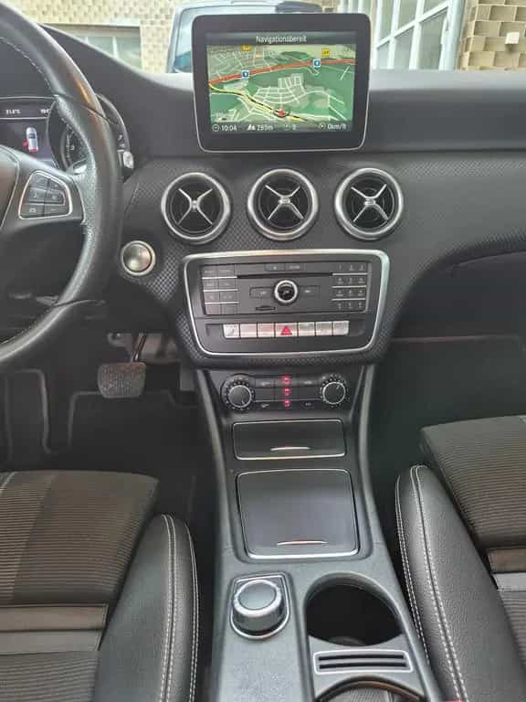 Mercedes-Benz A-Class 250 BlueEfficiency LED/PANO/NAVI/PDC 05/2017-photo-15