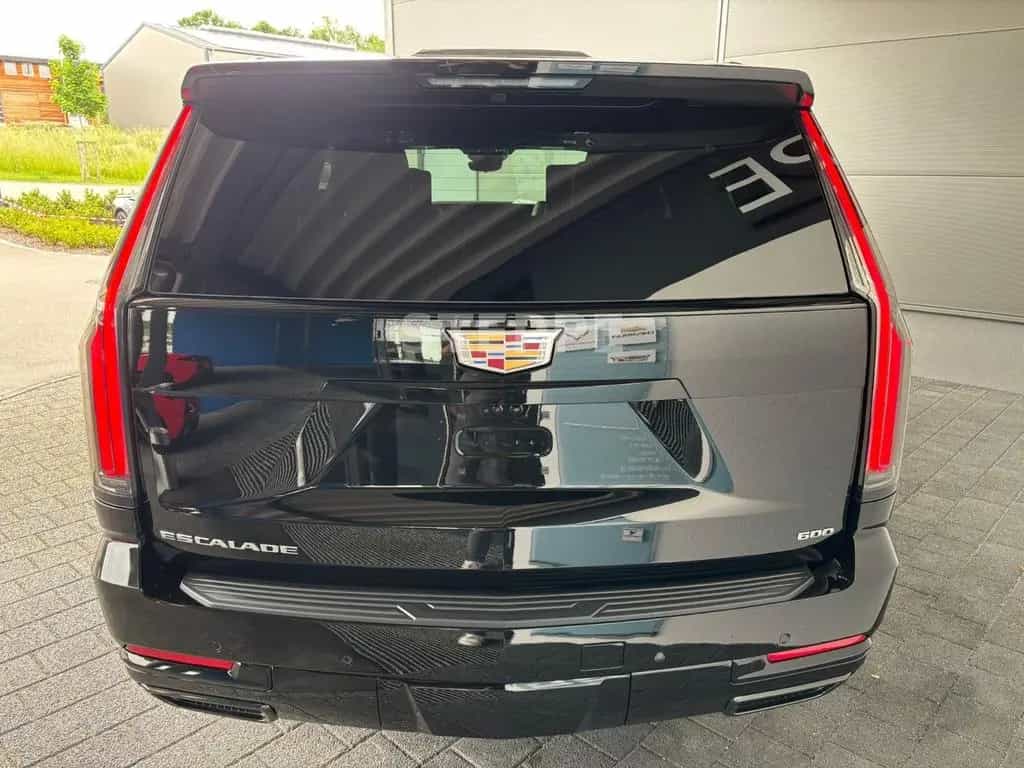 Cadillac Escalade FACELIFT MY26 6.2 V8 ESV Sport Platinum null-photo-4