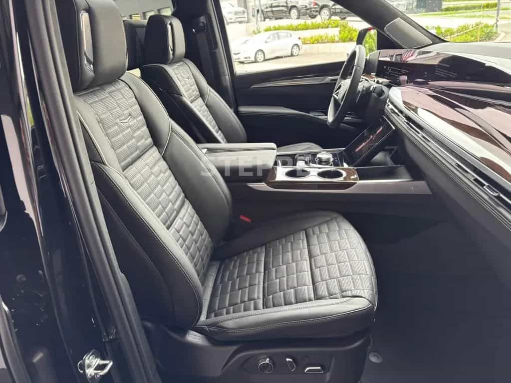 Cadillac Escalade FACELIFT MY26 6.2 V8 ESV Sport Platinum null-photo-8
