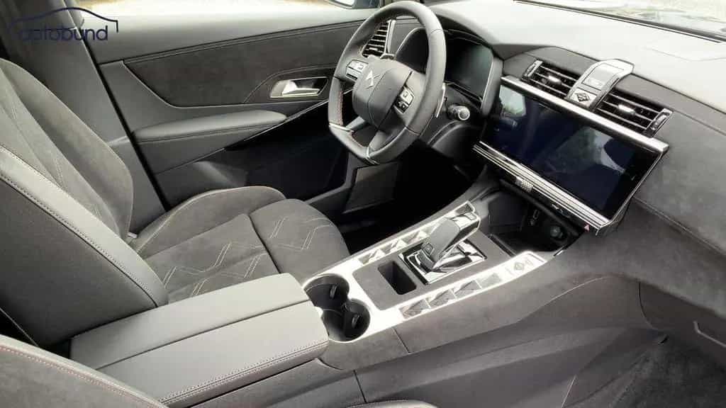 DS Automobiles DS7 (Crossback) 1,5 BlueHDI Autom. Pallas Alu KA 04/2025-photo-4