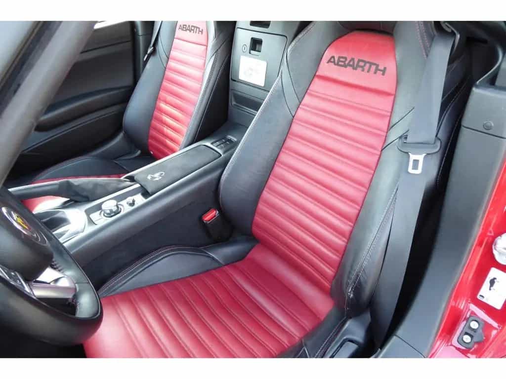 Abarth 124 Spider 1.4 MultiAir Turbo Navi Leder 2farbig 09/2016-photo-7