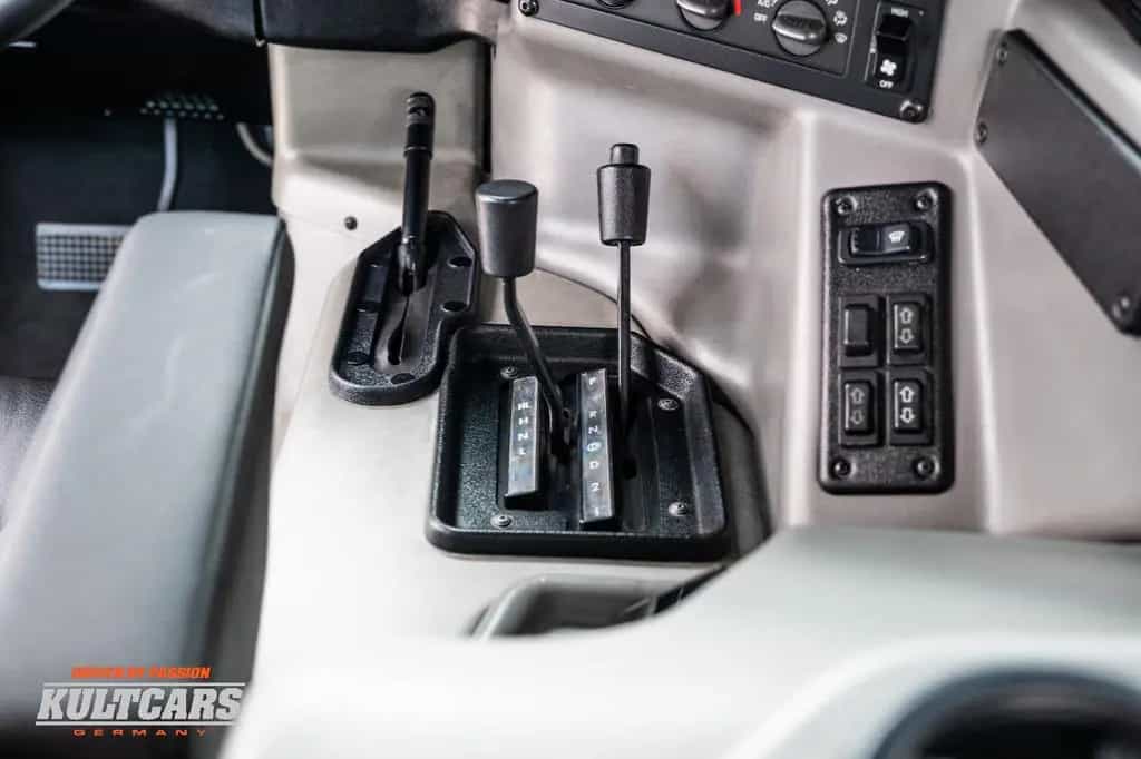 Hummer H1 Open Top 4 Door - Zivilversion 07/2001-photo-11