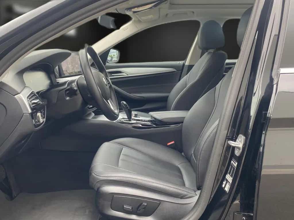 BMW 520 d Virtual*Pano*Kamera*Leder*LED*Parkassisten 12/2022-photo-13