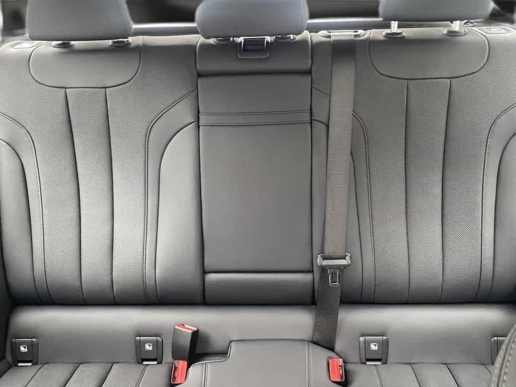 BMW 520 d Virtual*Pano*Kamera*Leder*LED*Parkassisten 12/2022-photo-16