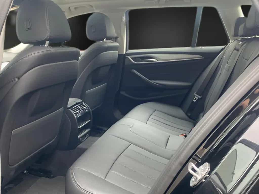 BMW 520 d Virtual*Pano*Kamera*Leder*LED*Parkassisten 12/2022-photo-17