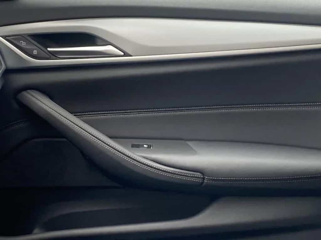 BMW 520 d Virtual*Pano*Kamera*Leder*LED*Parkassisten 12/2022-photo-24