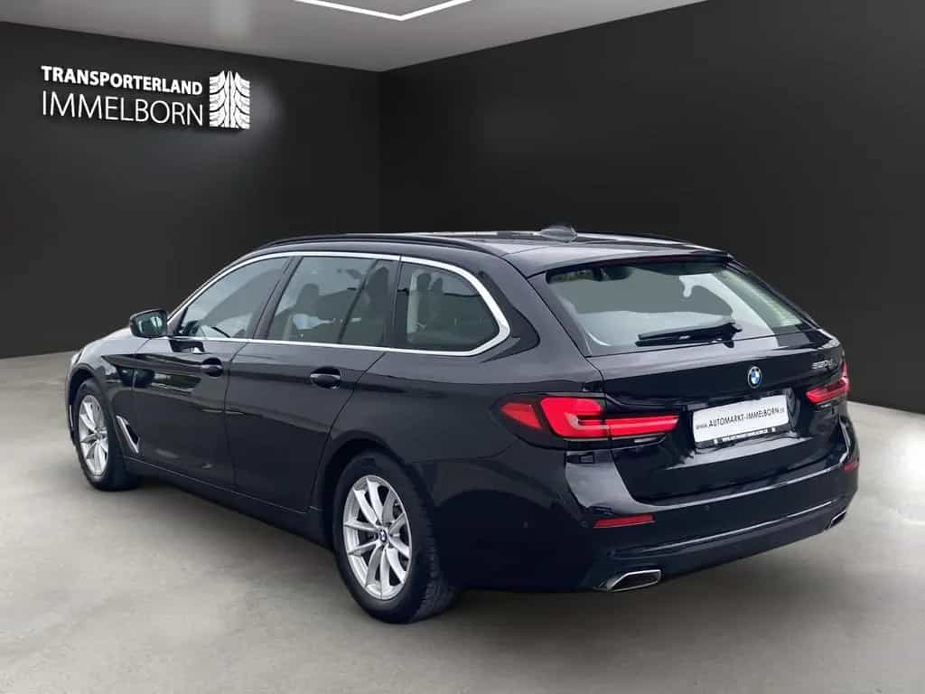 BMW 520 d Virtual*Pano*Kamera*Leder*LED*Parkassisten 12/2022-photo-4