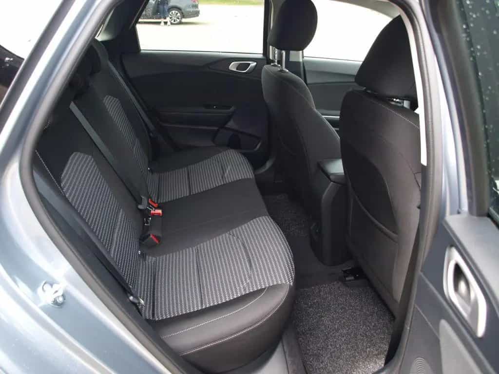 Kia Ceed SW 1.5 T OPF LED NAVI MJ25 KAMERA SZHZG TOP 06/2025-photo-11