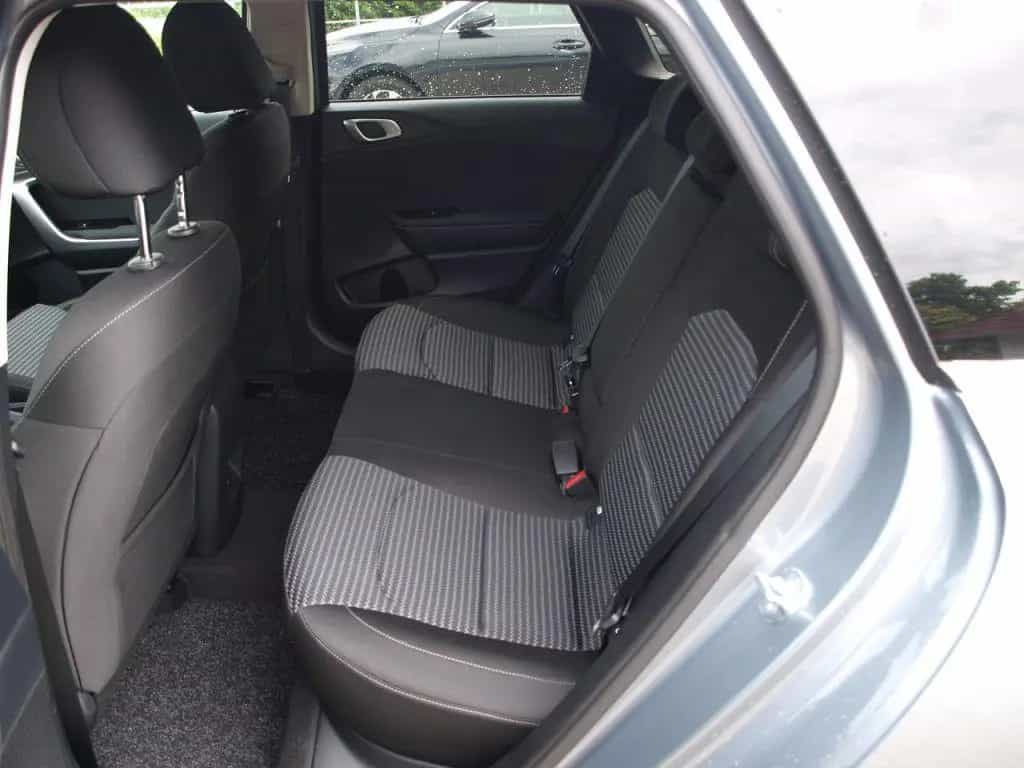 Kia Ceed SW 1.5 T OPF LED NAVI MJ25 KAMERA SZHZG TOP 06/2025-photo-9