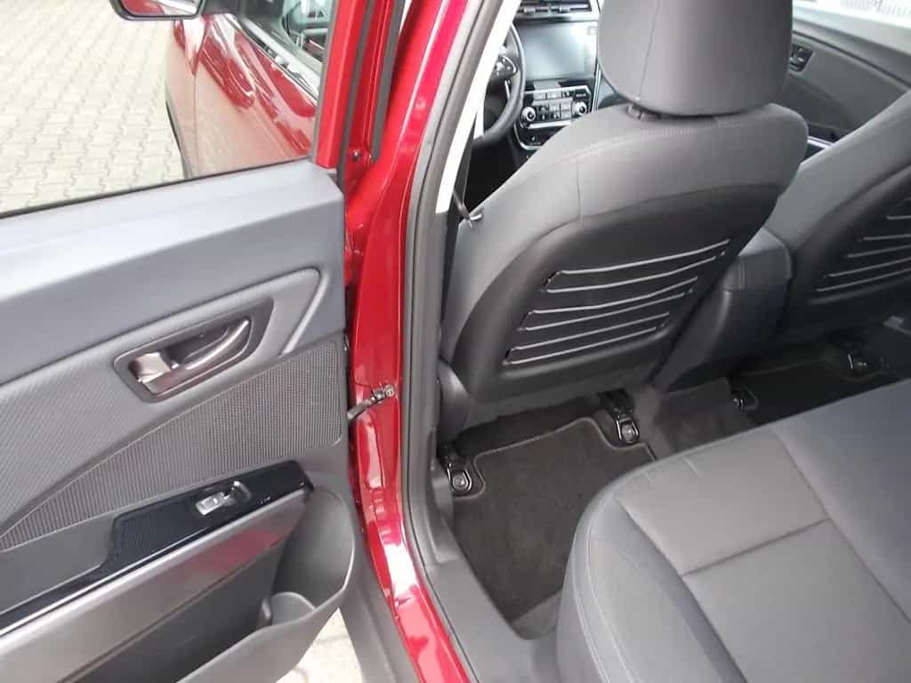 Ssangyong Tivoli Quartz 1.5 T Navi  Kamera PDC SHZ 07/2020-photo-12