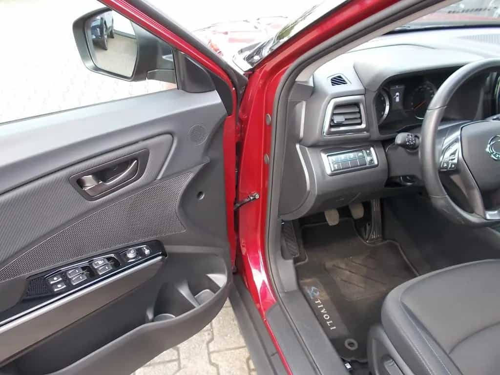 Ssangyong Tivoli Quartz 1.5 T Navi  Kamera PDC SHZ 07/2020-photo-13