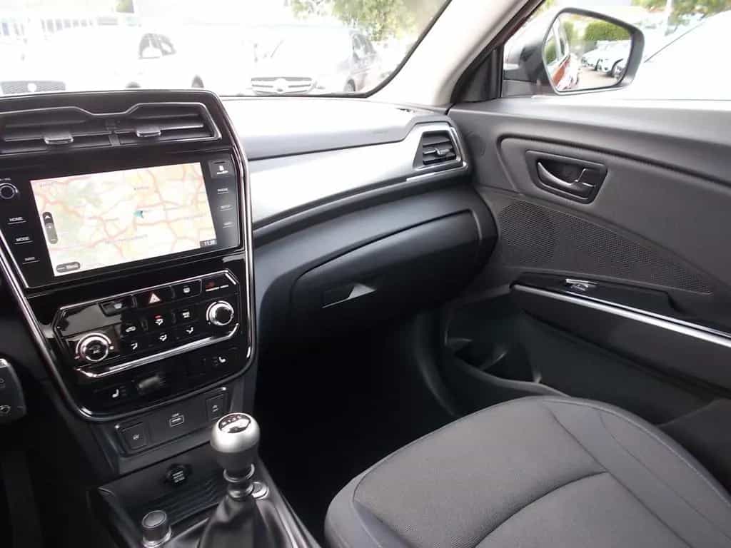 Ssangyong Tivoli Quartz 1.5 T Navi  Kamera PDC SHZ 07/2020-photo-17