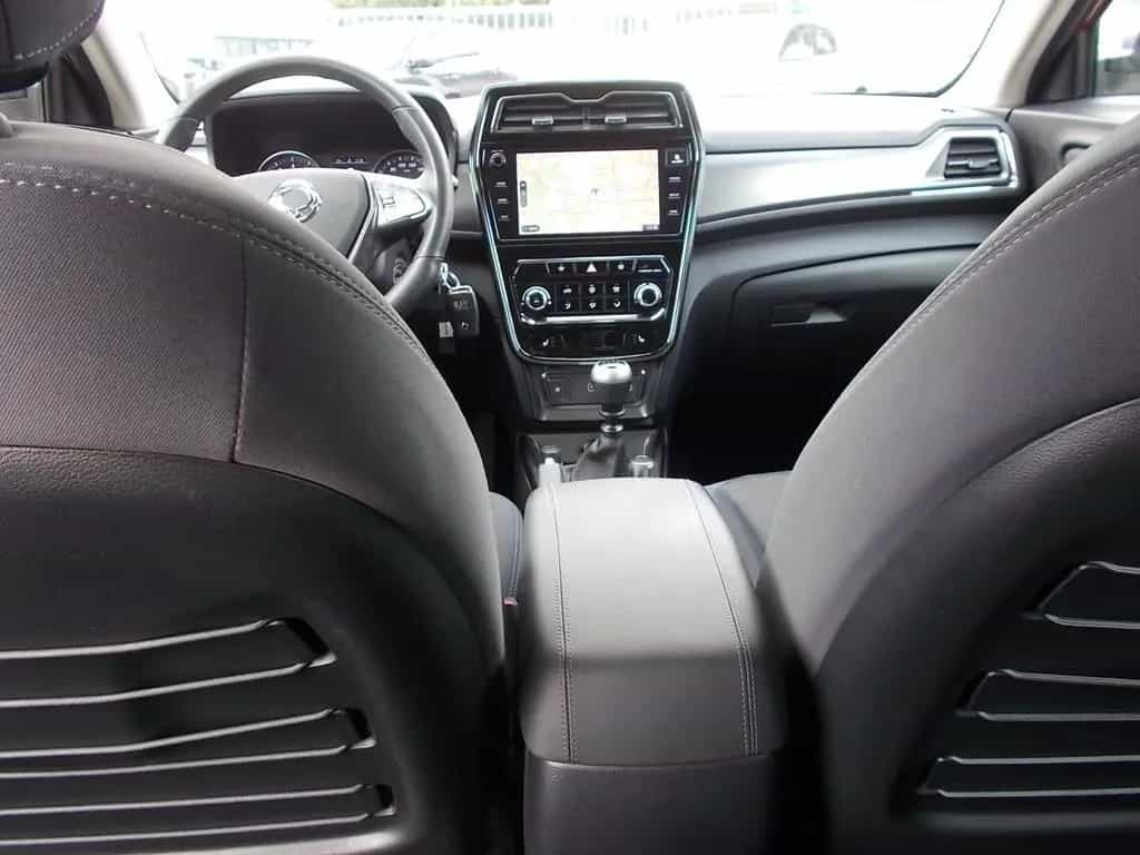 Ssangyong Tivoli Quartz 1.5 T Navi  Kamera PDC SHZ 07/2020-photo-18
