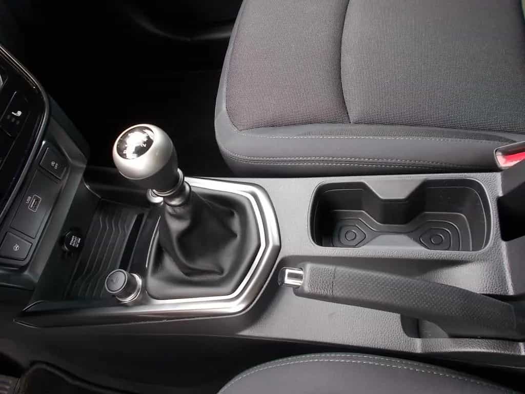 Ssangyong Tivoli Quartz 1.5 T Navi  Kamera PDC SHZ 07/2020-photo-23