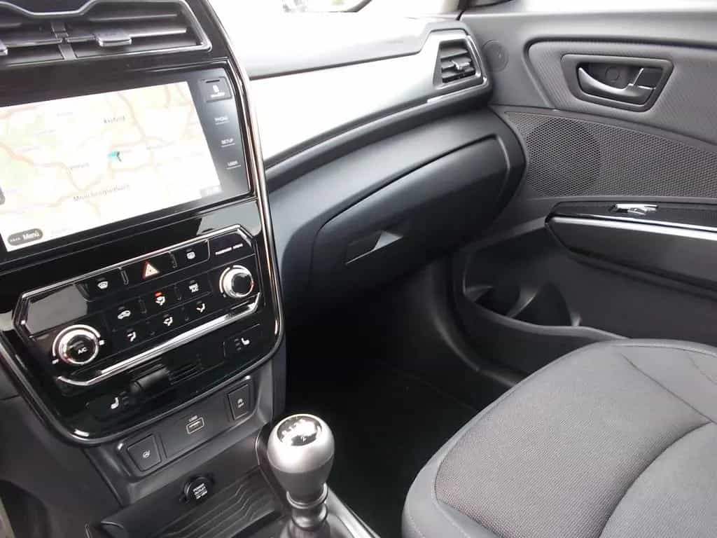 Ssangyong Tivoli Quartz 1.5 T Navi  Kamera PDC SHZ 07/2020-photo-24