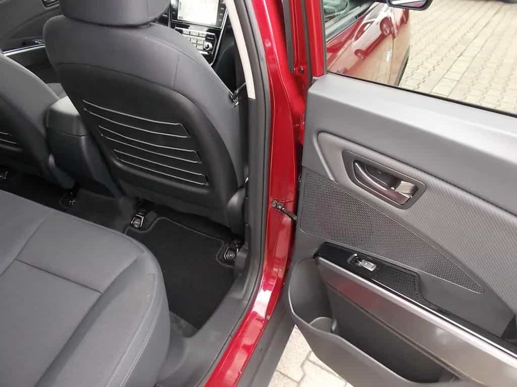 Ssangyong Tivoli Quartz 1.5 T Navi  Kamera PDC SHZ 07/2020-photo-25