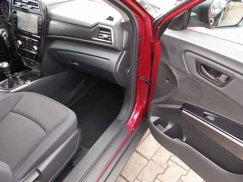 Ssangyong Tivoli Quartz 1.5 T Navi  Kamera PDC SHZ 07/2020-photo-27