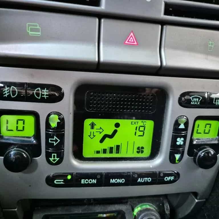 Lancia Lybra 2.0i LX 82000 KM AUTOM NAVI ALU KLIMAAUTOM 04/2000-photo-22