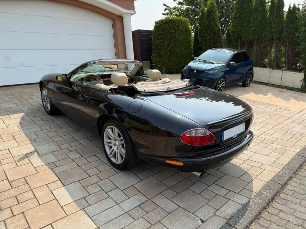 Jaguar XKR S/C Cabriolet - 12/2003-photo-3