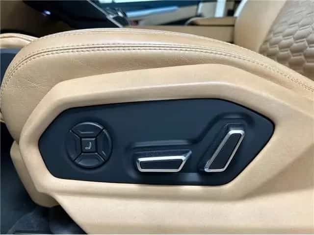 Lamborghini Urus 4.0 V8 4WD (2019) 04/2019-photo-24