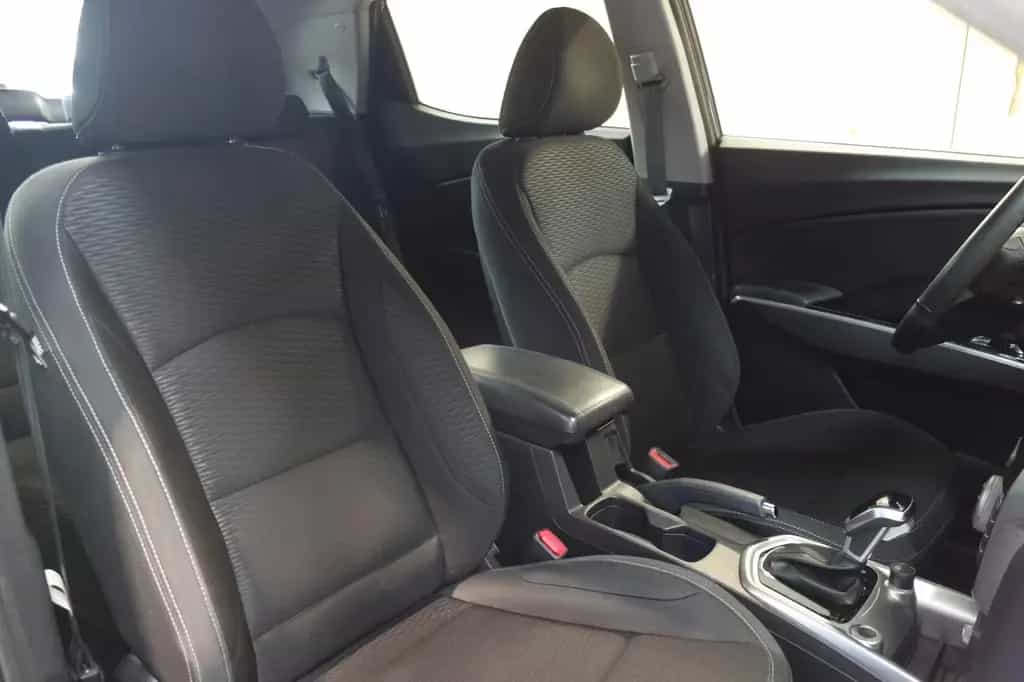 Ssangyong Tivoli 1.6 e-XGi 160 SAPPHIRE 2WD"TÜV"GARANTIE 01/2020-photo-17