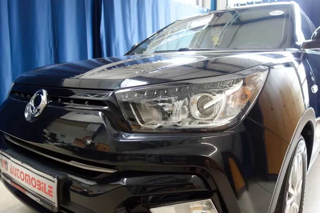 Ssangyong Tivoli 1.6 e-XGi 160 SAPPHIRE 2WD"TÜV"GARANTIE 01/2020-photo-37