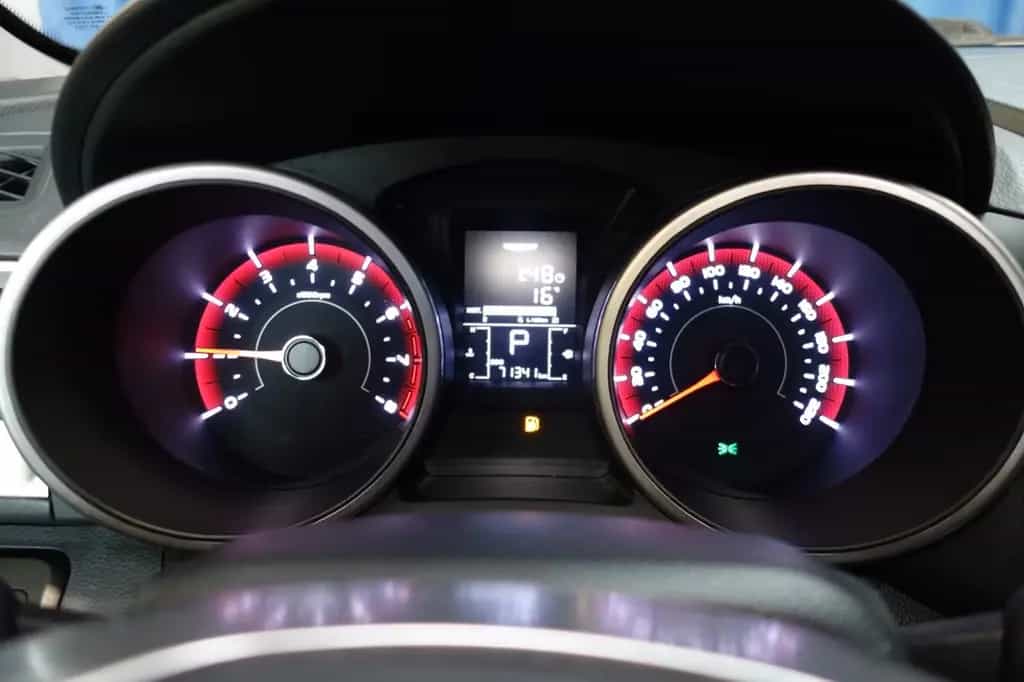 Ssangyong Tivoli 1.6 e-XGi 160 SAPPHIRE 2WD"TÜV"GARANTIE 01/2020-photo-44