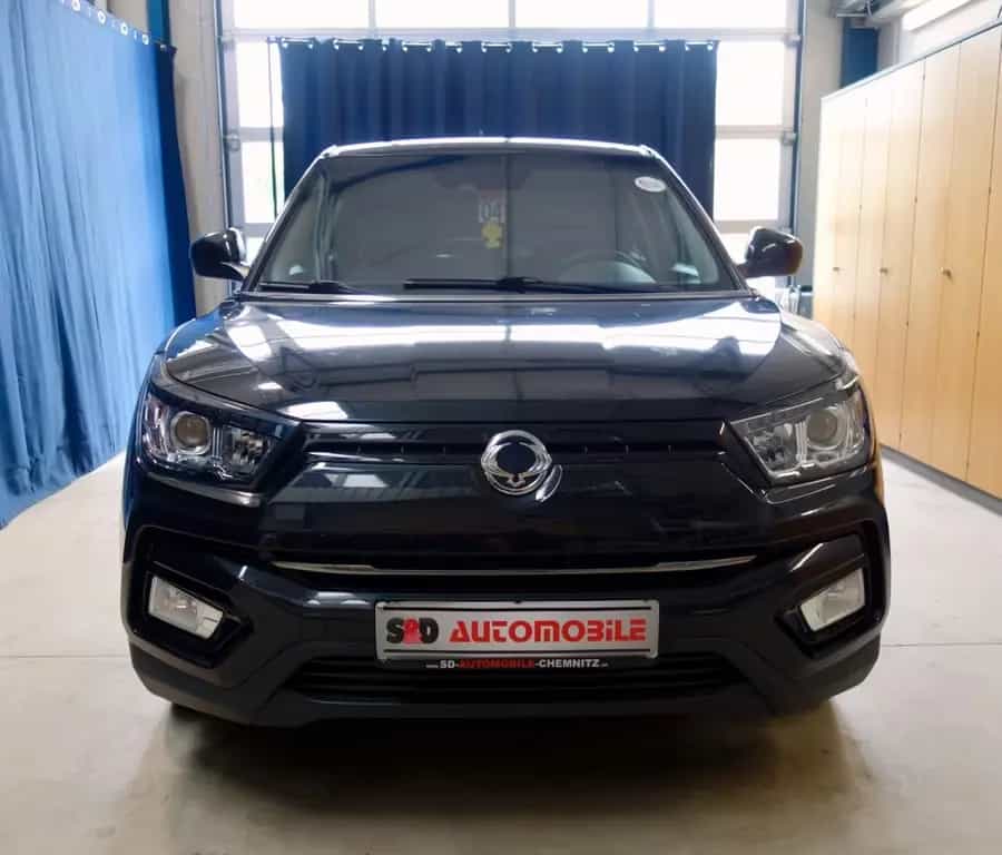Ssangyong Tivoli 1.6 e-XGi 160 SAPPHIRE 2WD"TÜV"GARANTIE 01/2020-photo-7