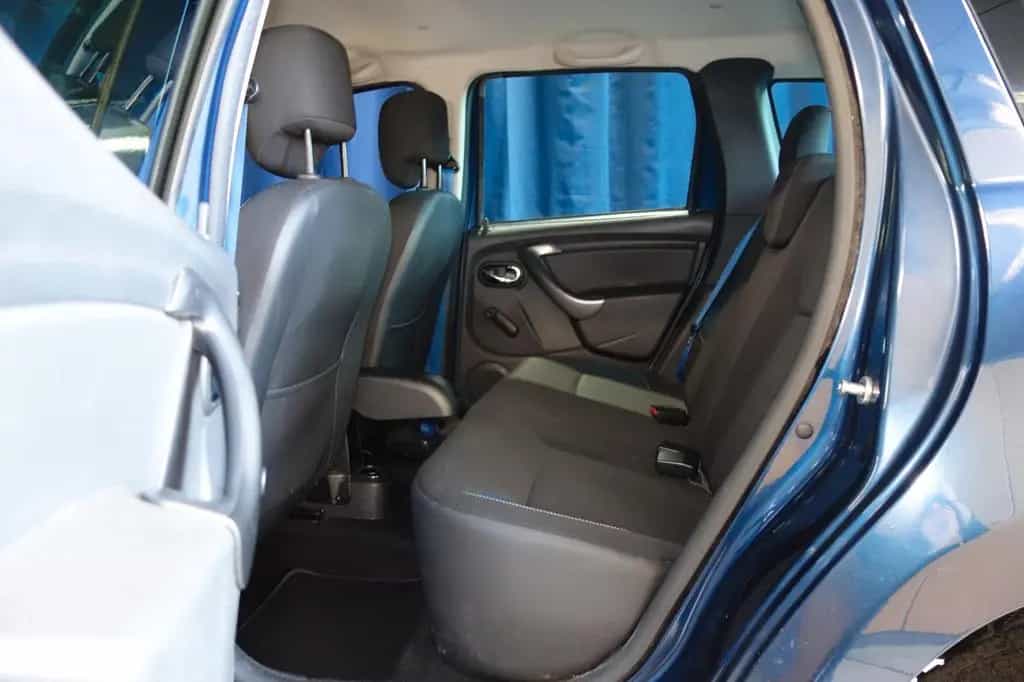 Dacia Duster Celebration 4x2"Motorschaden" 11/2014-photo-13