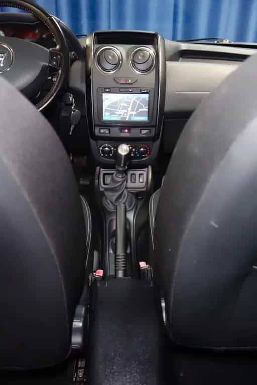 Dacia Duster Celebration 4x2"Motorschaden" 11/2014-photo-23