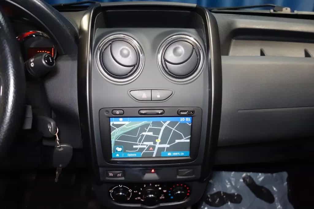 Dacia Duster Celebration 4x2"Motorschaden" 11/2014-photo-26