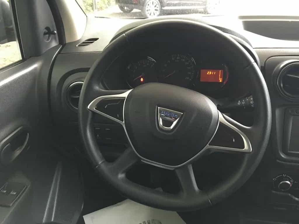 Dacia Lodgy 1.6 LPG Essential/Klima/Navi/7.Sitzer/PDC 08/2019-photo-12