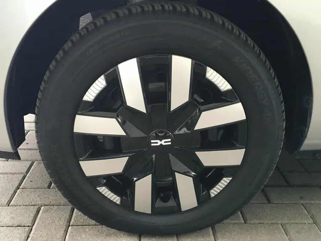 Dacia Lodgy 1.6 LPG Essential/Klima/Navi/7.Sitzer/PDC 08/2019-photo-22