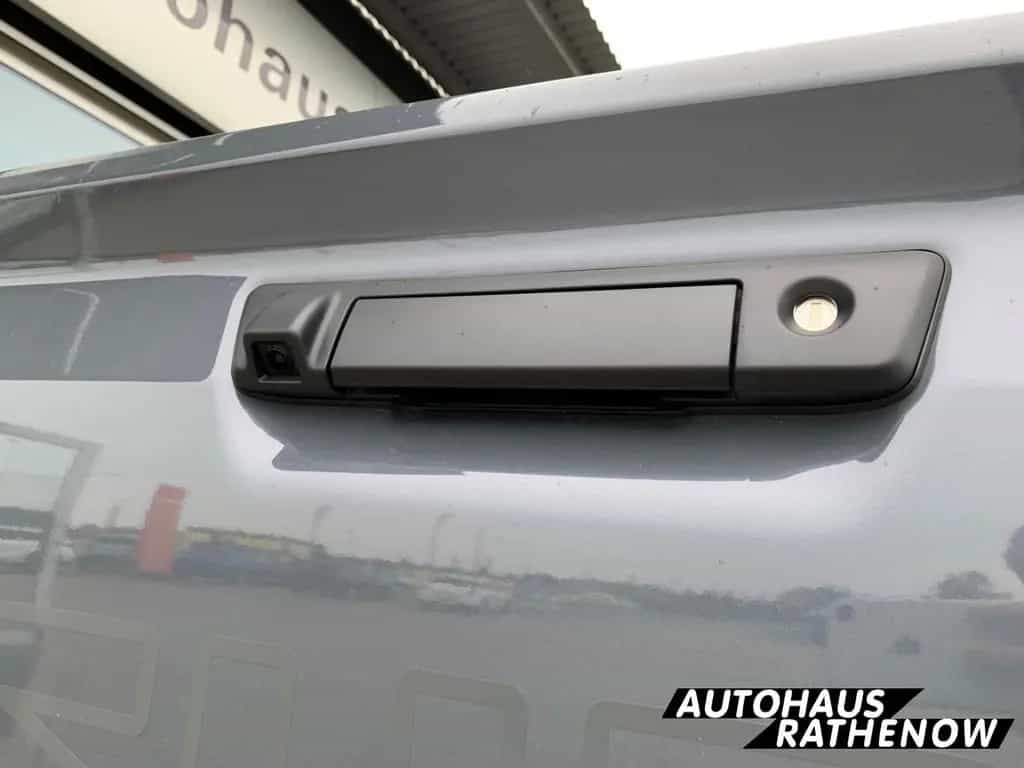 Isuzu D-Max Double Cab 4WD L Allrad EU6e Totwinkelassi null-photo-5