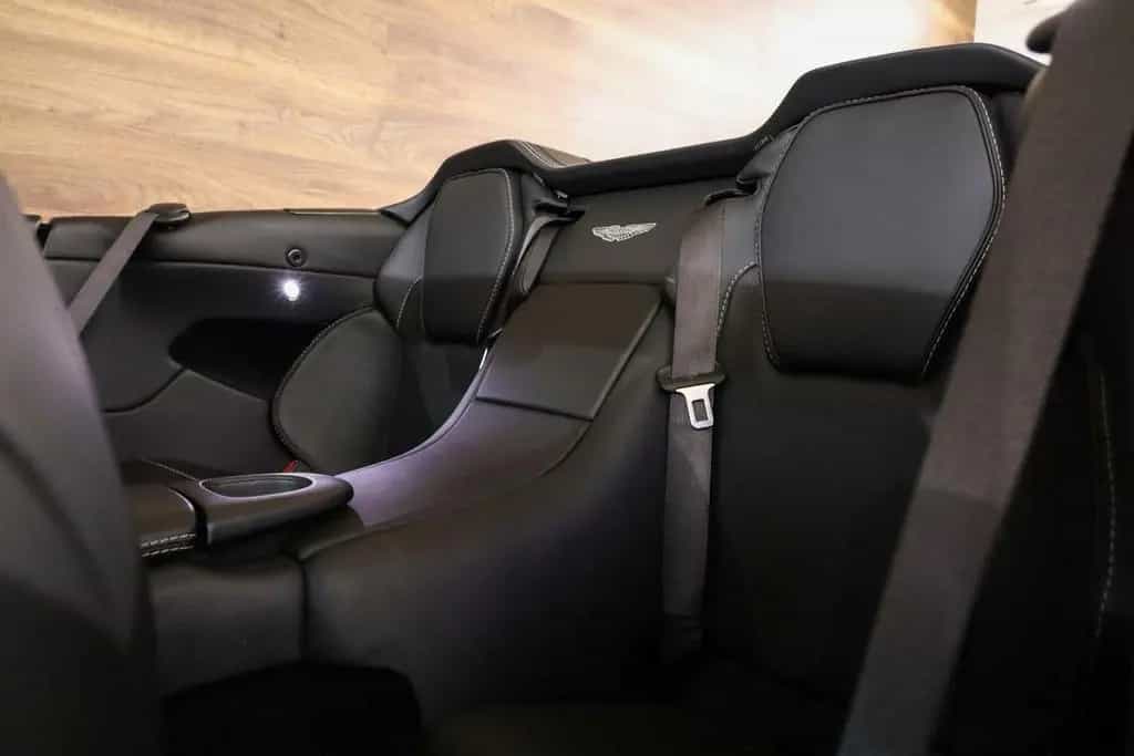 Aston Martin Vanquish Volante 6.0 V12 2+2|CarbonBlack|Ceramic 05/2015-photo-12